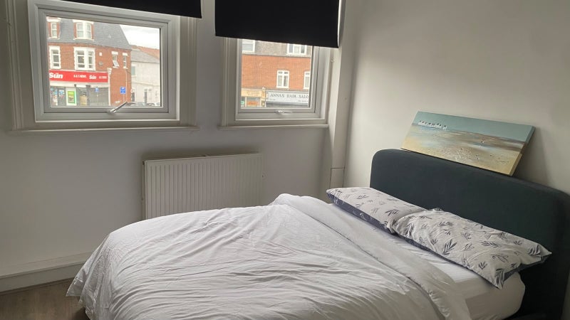 Photo 1: Bedroom