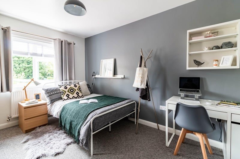 Photo 1: Room 5 - First floor, front of the property, single occupancy ONLY