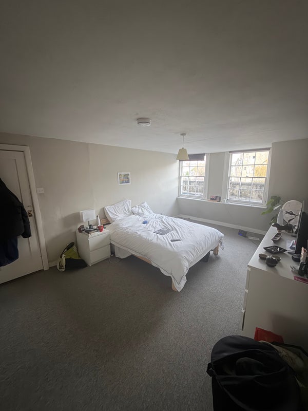 Photo 1: The room (bed and chest of drawers will come with the room. Bedside table will not come with room