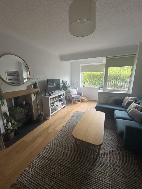 Photo 1: Living room