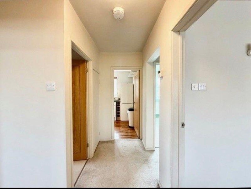 Photo 1: Hall way 