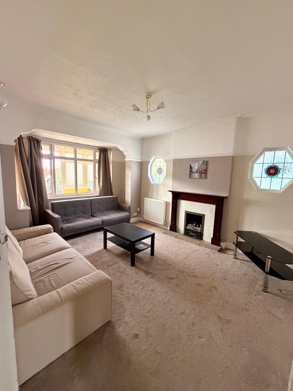 Photo 1: Living room