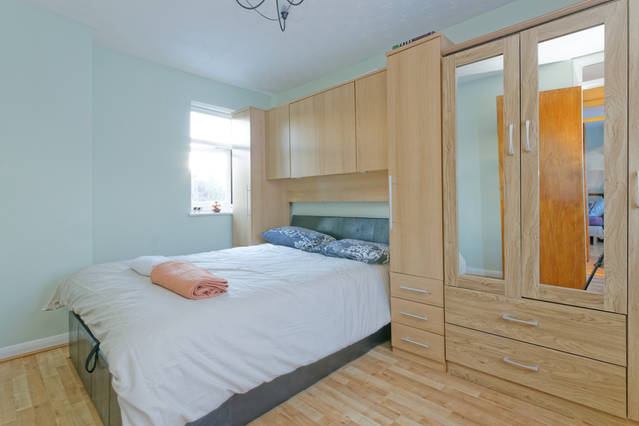 Photo 1: Double room