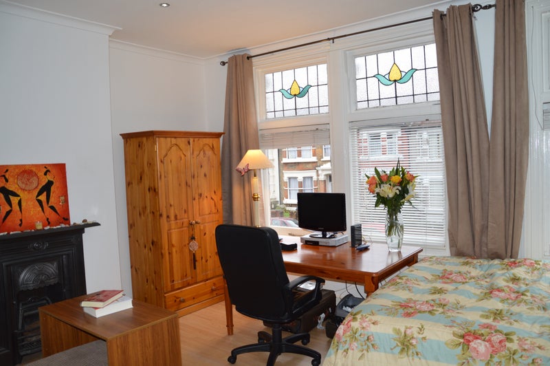 'Bright, Spacious, Furnished 25M2 Room Leytonstone' Room to Rent from