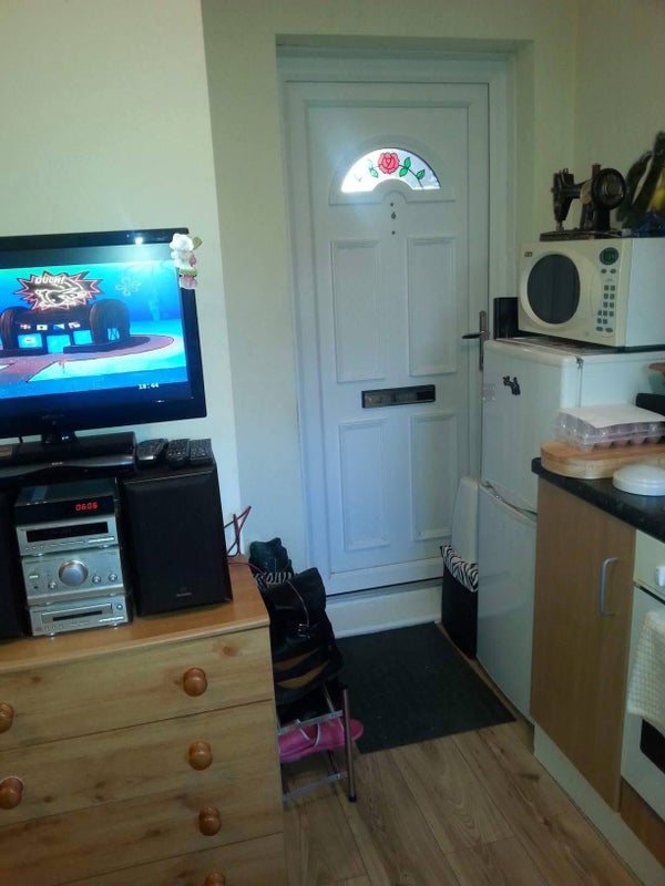 Room To Rent For Couple Feltham Room To Rent For Couple Feltham