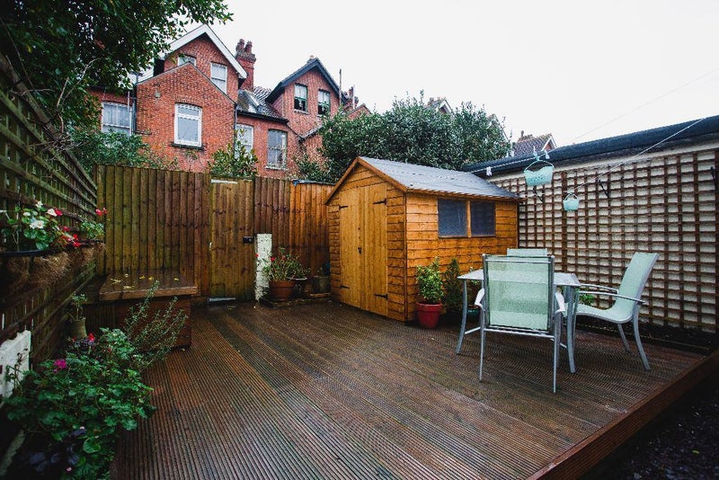 'Rooms To Rent. No Deposit. Fully Furn' Room to Rent from SpareRoom