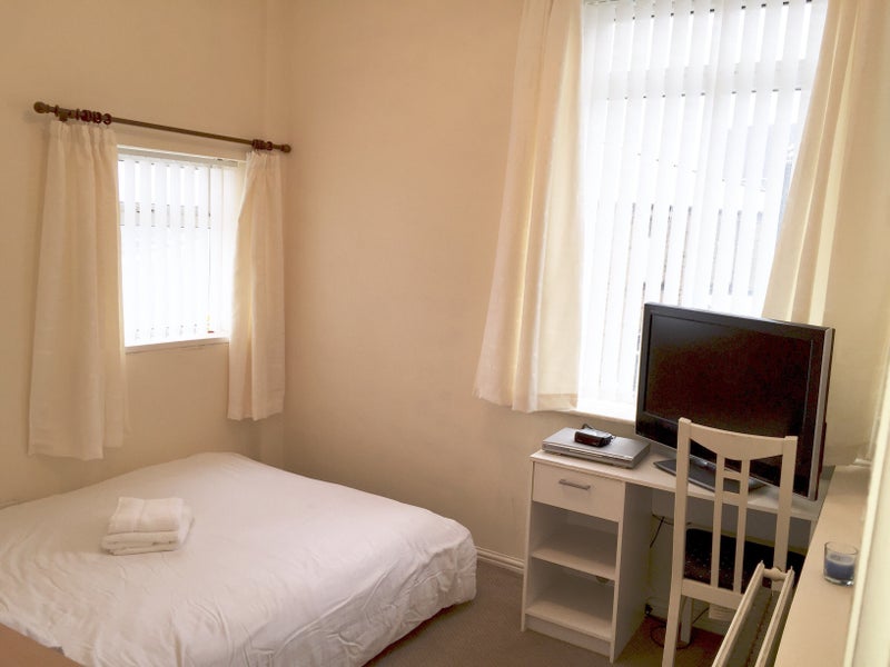 Photo 1: The double room 