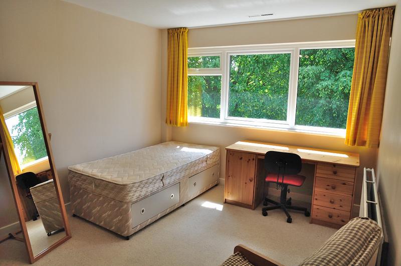 Photo 1: Double Room