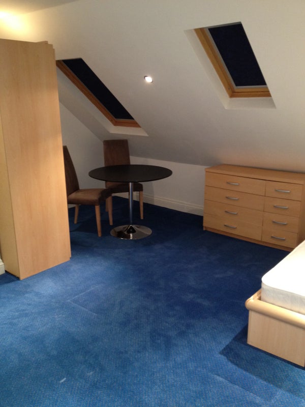 'Studio Flat Lower Road, Croydon CR0' Room to Rent from SpareRoom