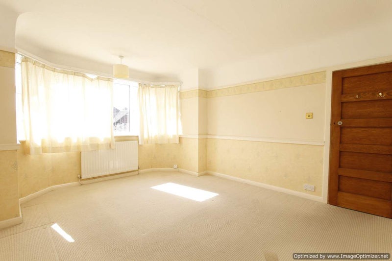 'Short Term Let 3 Bed House In New Malden ' Room to Rent from SpareRoom