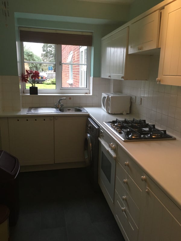 'Lovely double room for rent in Harrow on the Hill' Room to Rent from