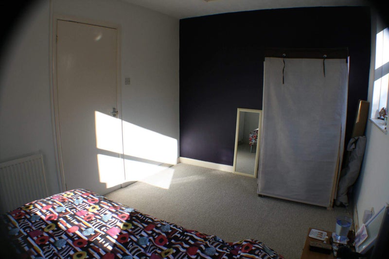Photo 1: Bedroom 