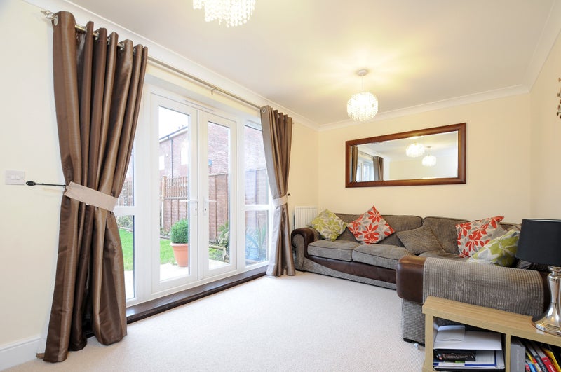 Photo 1: Sitting Room 