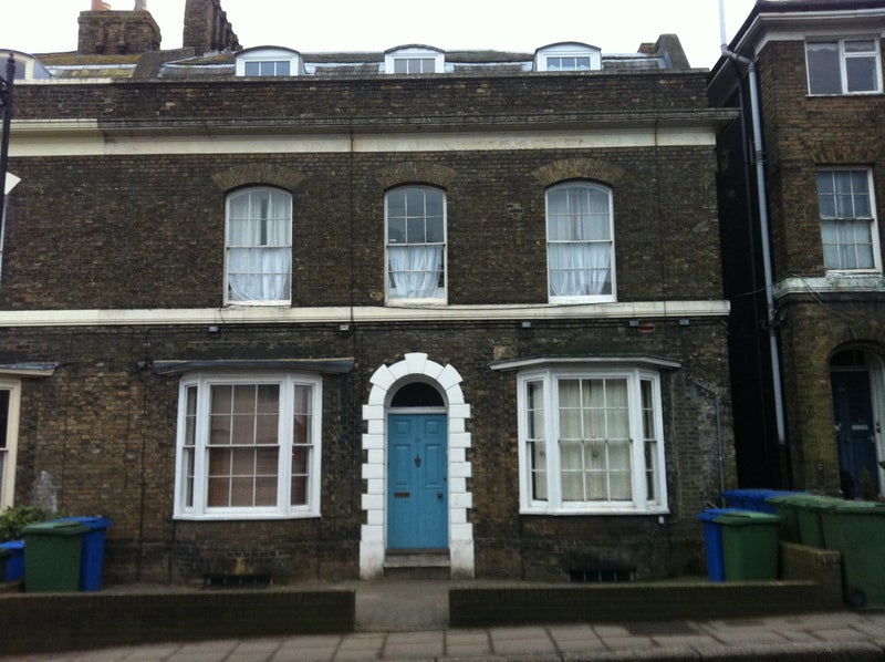 'Lovely 1 bedroom apartment to rent in Faversham' Room to Rent from