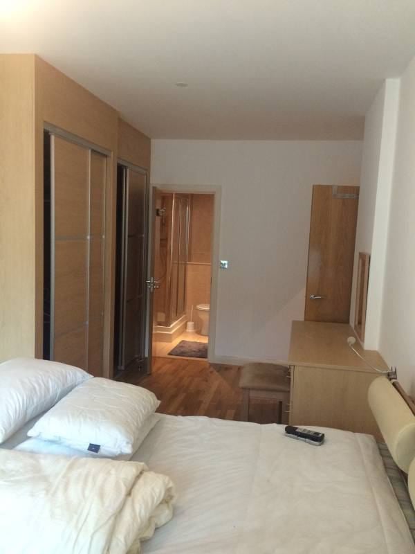 'Cavalier House Eden Fitness Ealing Brodway' Room to Rent from