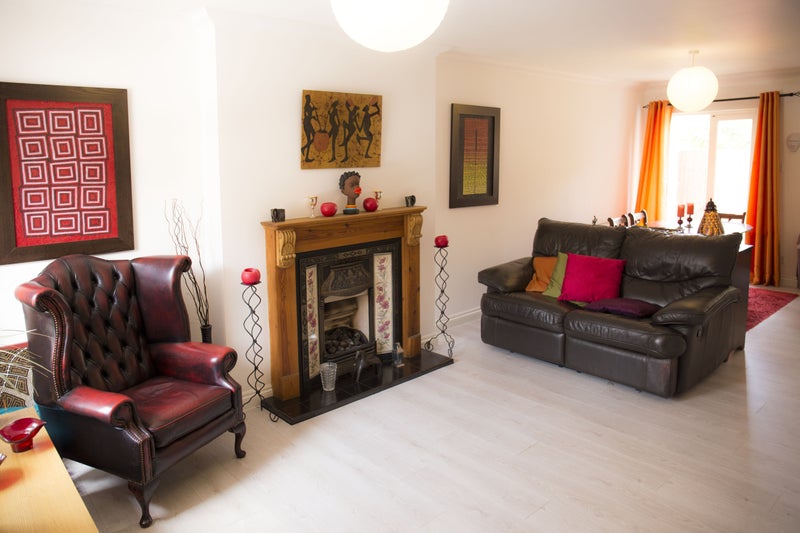 Photo 1: Lounge / Dinner