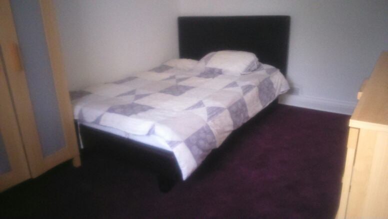 Photo 1: room2