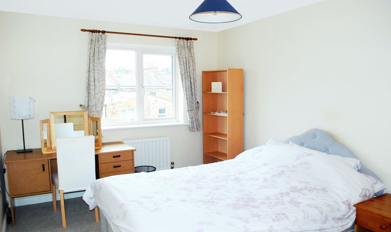 Photo 1: The lovely double bedroom