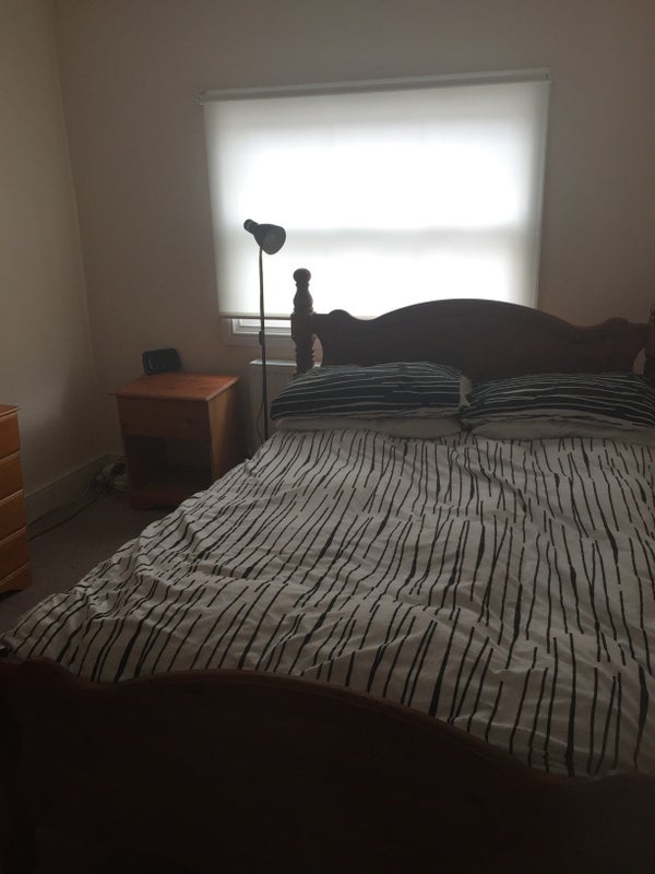 Photo 1: Bedroom 1 (view in)
