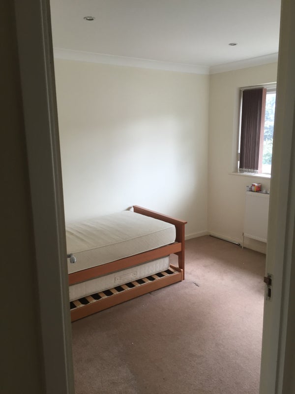 Photo 1: Bedroom