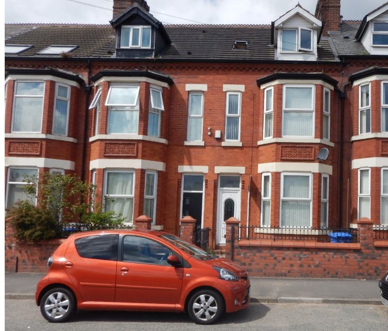 'All bills incl. loacted at Media City ' Room to Rent from SpareRoom