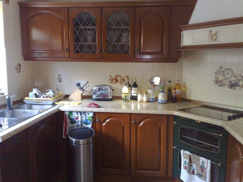 Apartment in Leeds, Farnley, West Yorkshire - View 2