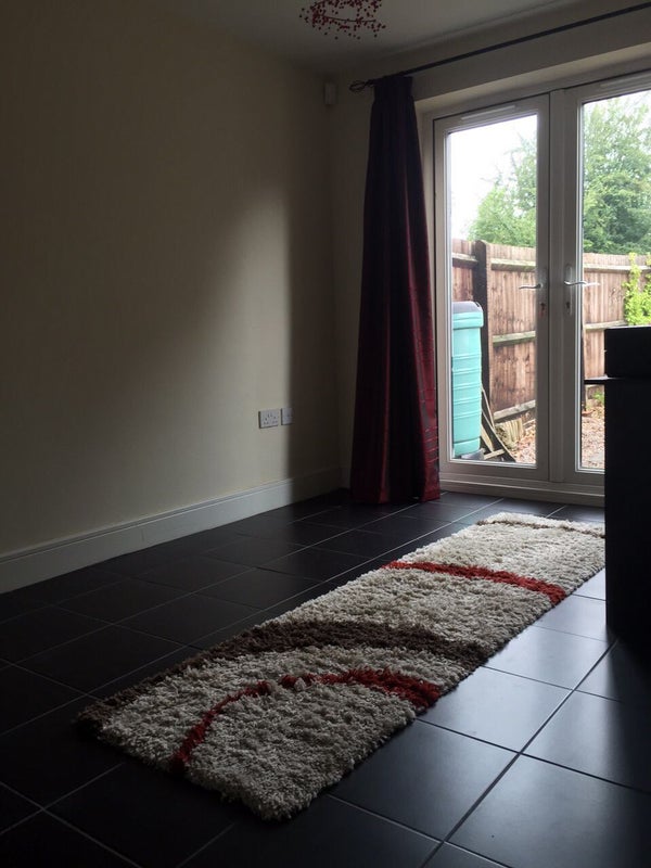 Photo 4: Ground floor bedroom