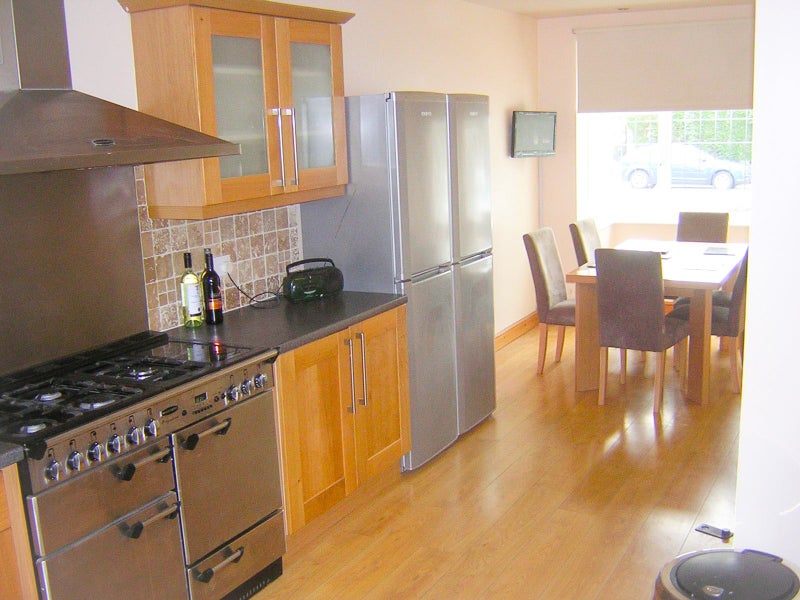 Photo 1: Kitchen Diner with Rangemaster