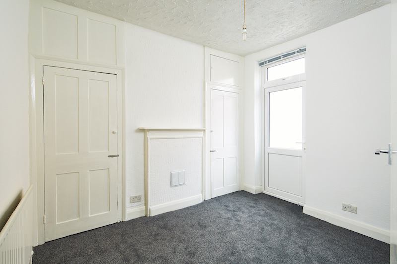 '2 Bedroom Flat, No Deposit Required ' Room to Rent from SpareRoom