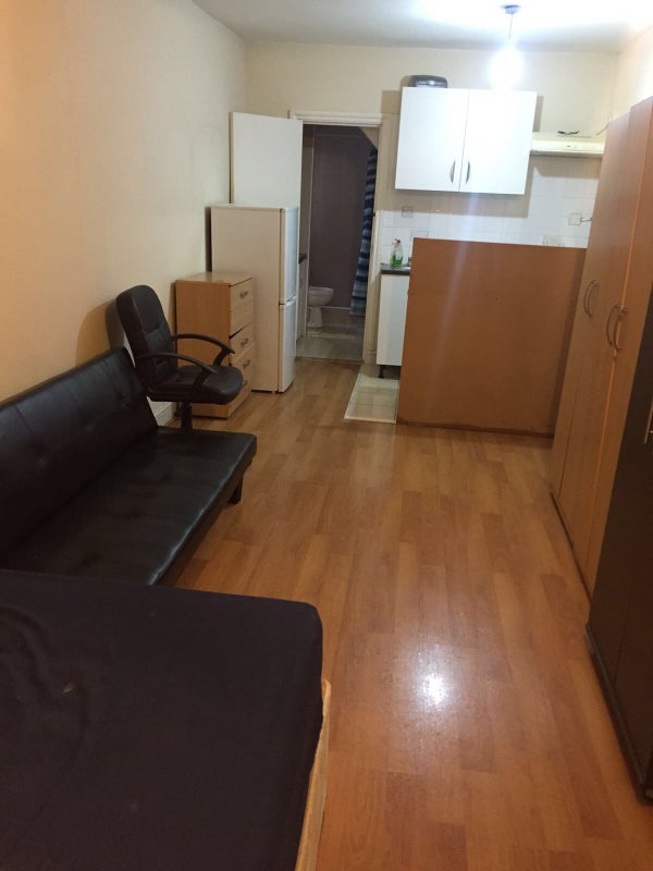 Studio Room For Rent In Hounslow Studio Room For Rent In Hounslow