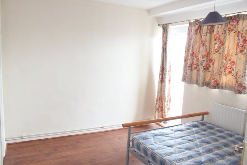 'Ivy Lodge,122 Notting Hill Gate' Room to Rent from SpareRoom