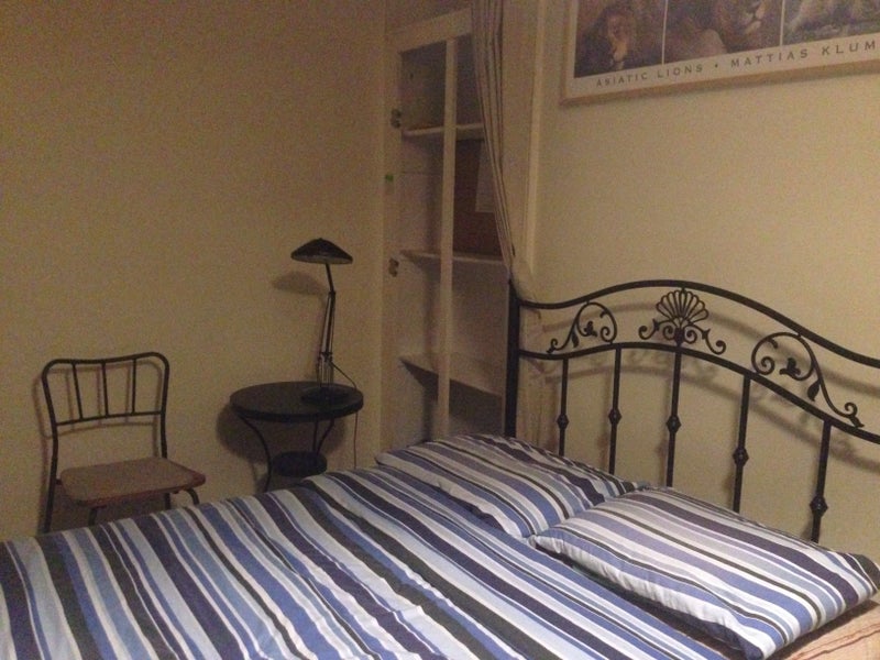 Photo 1: Double bedroom 