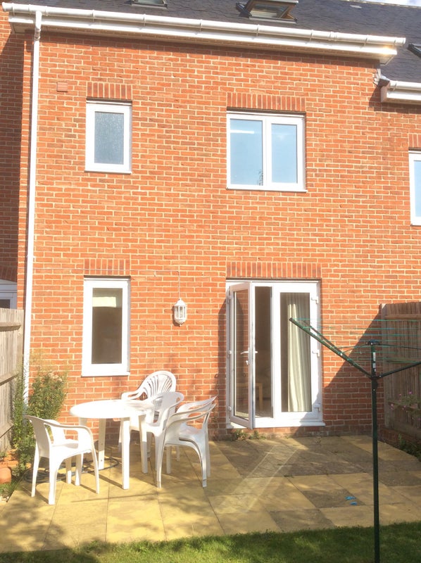 Photo 1: Rear garden 