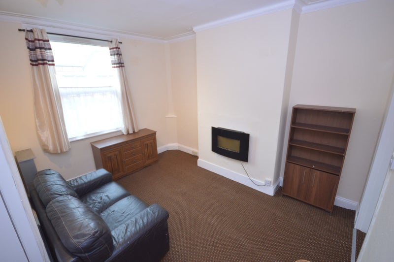 One Bed Room Flat For Rent In Beeston One Bed Room Flat For Rent In Beeston