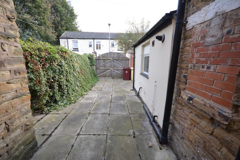 'Double Furnished Room*** Bradford St, Bolton' Room to Rent from SpareRoom