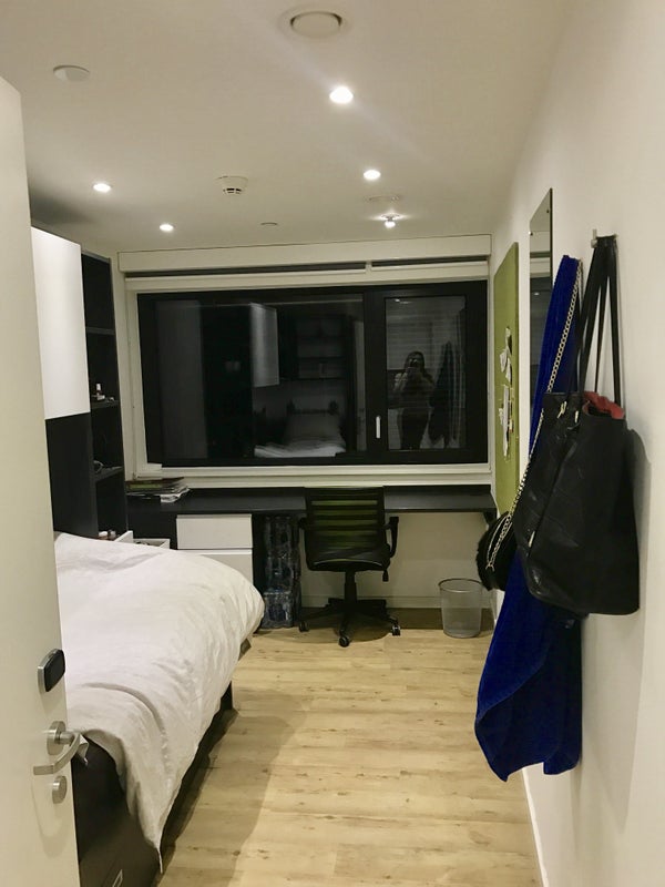 'Urbanest Westminster Room with Big Ben view ' Room to Rent from SpareRoom