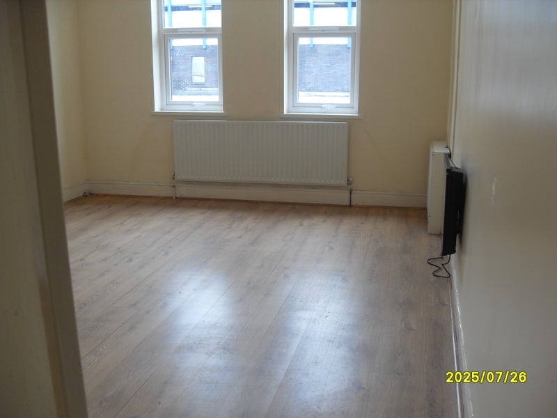 '2 Bed Refurbished Flat To Rent In Kings Heath' Room to Rent from SpareRoom