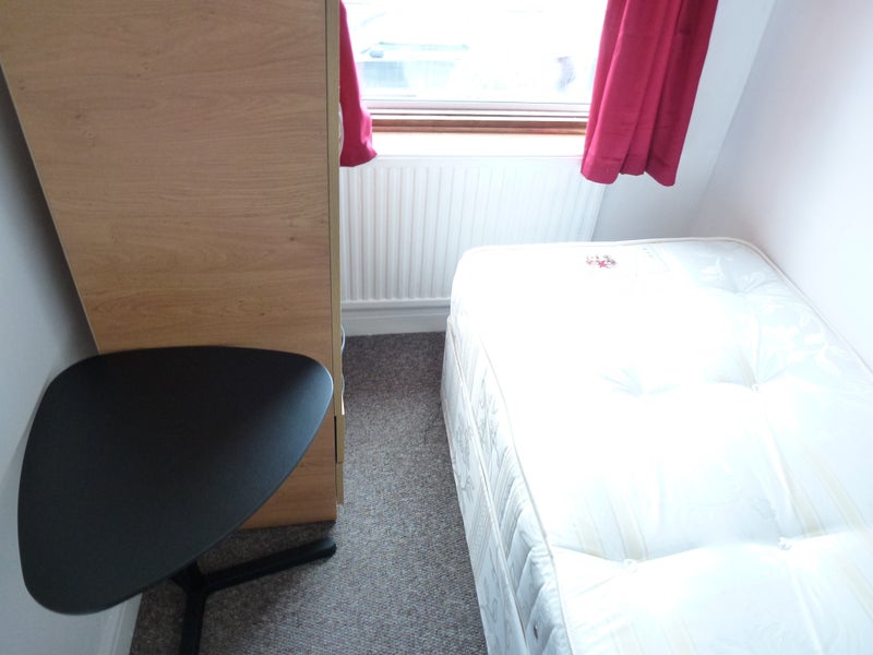 Single Room For Rent In Perivale Single Room For Rent In Perivale