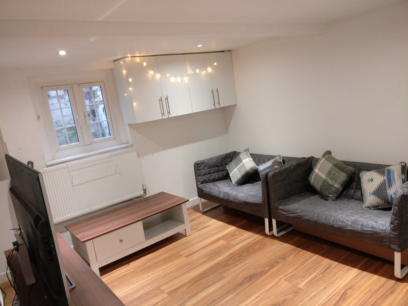 Click To Zoom Living Room Click To Zoom Living Room