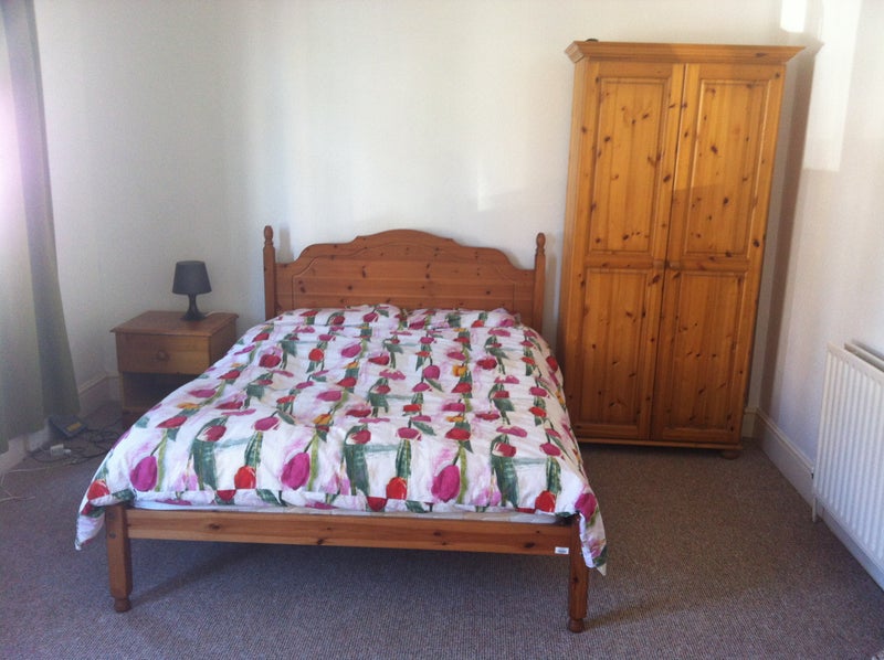 Photo 1: Double Bedroom