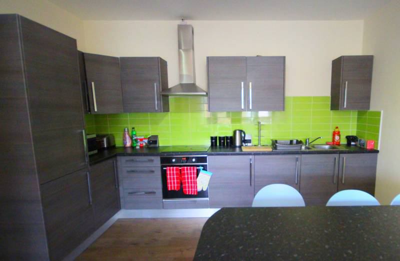 Photo 1: Kitchen