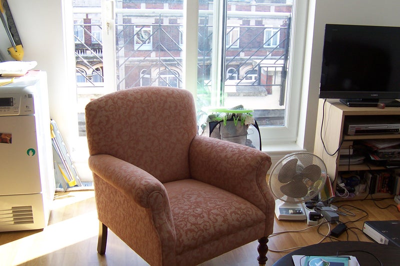 'A room in a flat opposite the Upminster Station' Room to Rent from