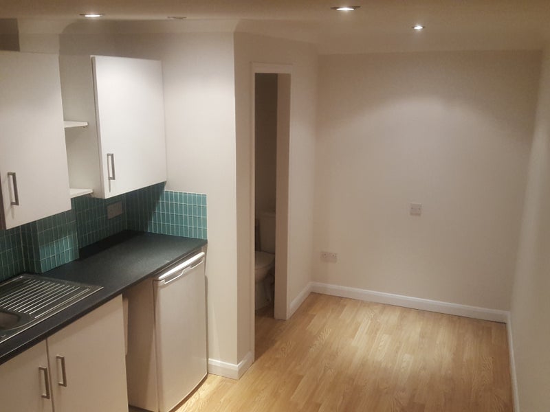 'Annex to rent in Dorking' Room to Rent from SpareRoom