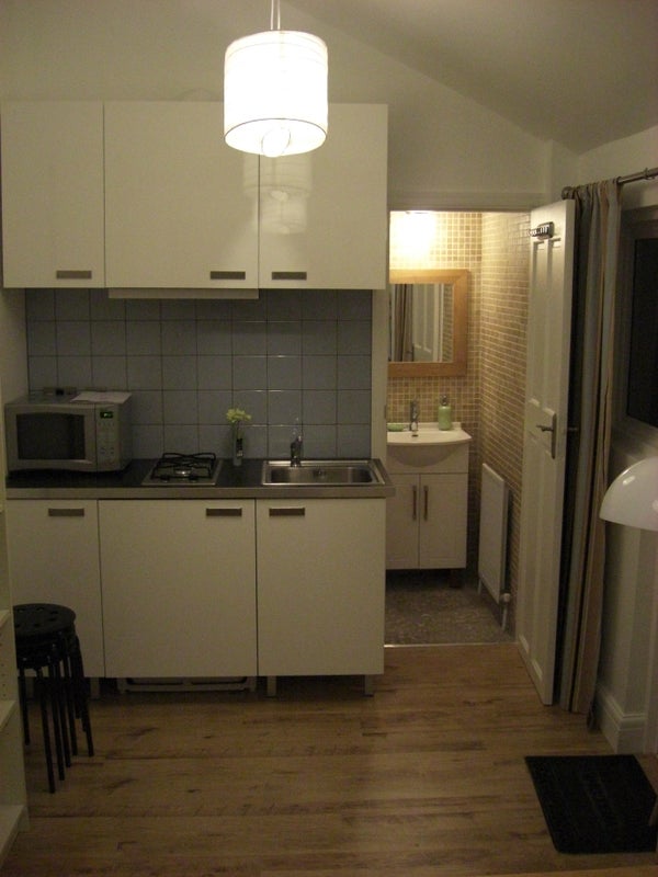 'Studio Flat / Bedsit' Room to Rent from SpareRoom