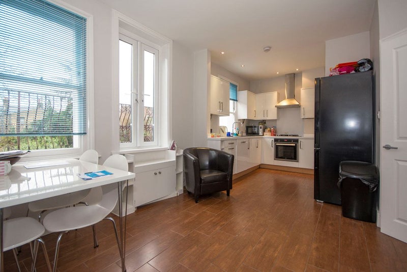 Photo 1: Living Area