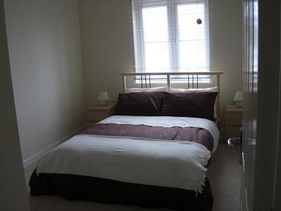 Photo 1: Double Bedroom