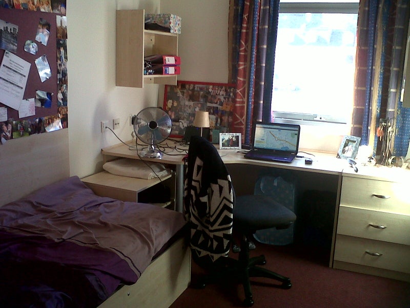 room in alexandra works halls asap from spare room co uk alexandra works