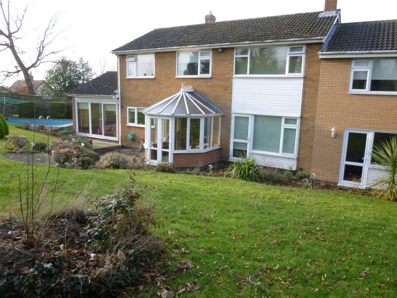 'Double Room/B&B /Jlr Gaydon/Whitley' Room to Rent from SpareRoom