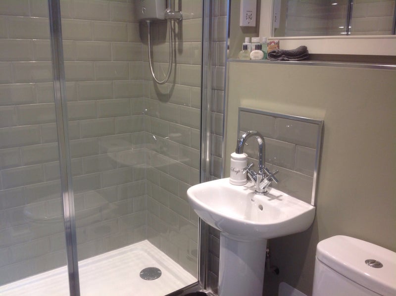 Self Contained Flat Within Country Cottage Spareroom