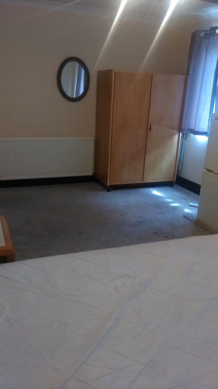 Photo 1: This is a huge double room, couple ok with extra price